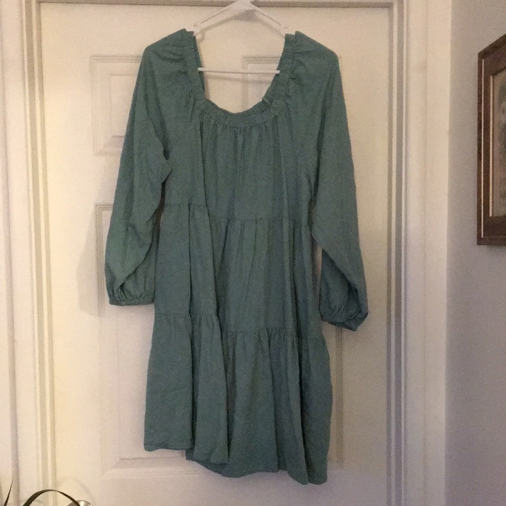 Universal threads good co. Teal mid length dress with  long sleeves